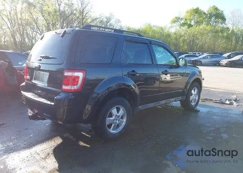 2011 Ford Escape Xlt z USA, uszkodzony, nr VIN 1FMCU9D76BKA93901